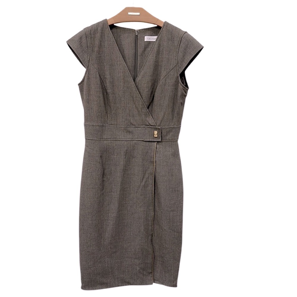 New CALVIN KLEIN Cap Sleeve V-neck Fully Lined Faux Wrap Dress Gold-tone Trim